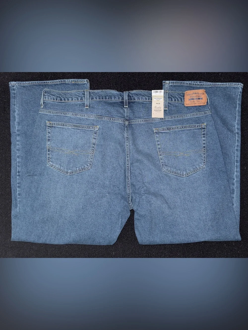 NWT - Levi Strauss Signature Gold Men's Loose Fit Jeans Big & Tall 44x30